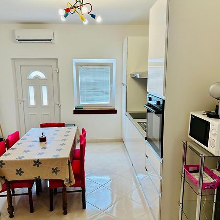 Apartments Baraba Pag Town Zewnętrze zdjęcie